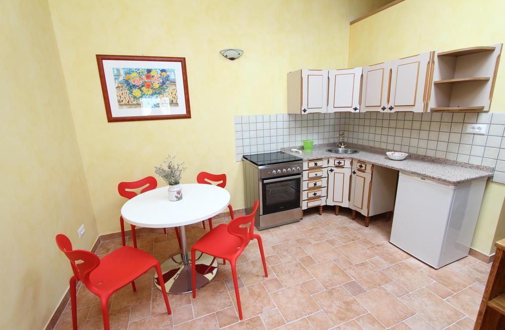 Apartments Casa Menis Rovinj Oda fotoğraf