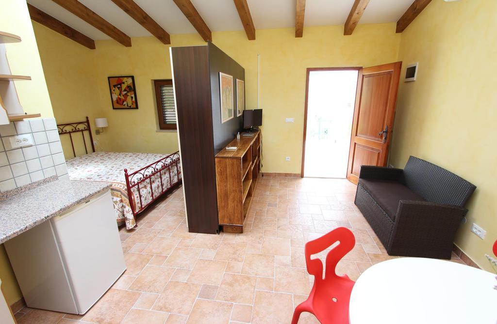 Apartments Casa Menis Rovinj Oda fotoğraf